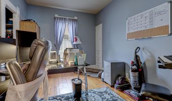 1208 N SUPERIOR St, Appleton, WI 54911