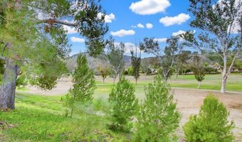 8925 Circle R View Ln, Escondido, CA 92026