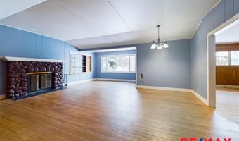 214 Yellowstone Ave, Cody, WY 82414