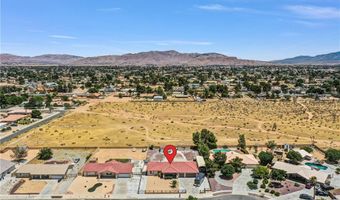 13931 Falling Leaf Rd, Apple Valley, CA 92307