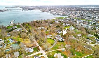 46 Chastellux Ave M8, Newport, RI 02840