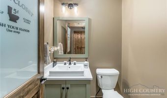 1009 Larkspur Trl, Banner Elk, NC 28604