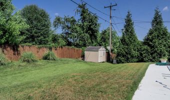 12008 ROCKLEDGE Dr, Bowie, MD 20715
