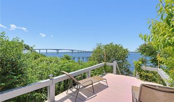 213 Seaside Dr, Jamestown, RI 02835
