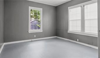 1703 YALE St, Alexandria, LA 71301
