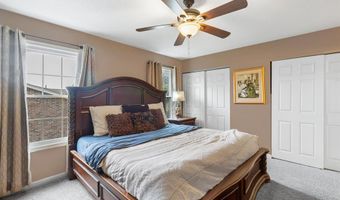 269 Braeshire Dr, Ballwin, MO 63021