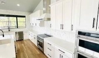 22 Vinita Cir, Monkey Island, OK 74331