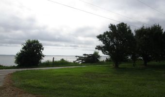 330 Narrow Shore Rd, Aydlett, NC 27916