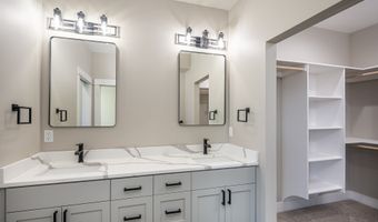 24934 WESTFIELD Ave, Veneta, OR 97487