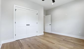 7612 S Shoreline Blvd, Benton, AR 72019