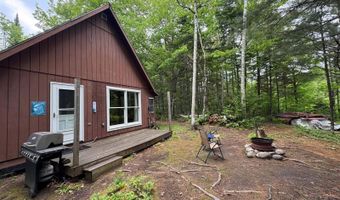 6 Maple Dr, Abbot, ME 04406