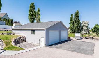 5089 Tree Valley Rd, Chubbuck, ID 83202