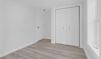 78 School St, North Smithfield, RI 02876
