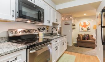 5336 WAPAKONETA Rd, Bethesda, MD 20816