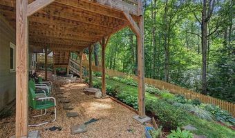 4802 Thornwood Dr, Acworth, GA 30102