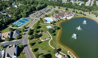 15 Five Bridges Ct, Barnegat, NJ 08005