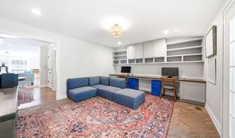 12601 N Osage Rd, Anchorage, KY 40223