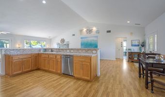 4876 Park Dr, Carlsbad, CA 92008