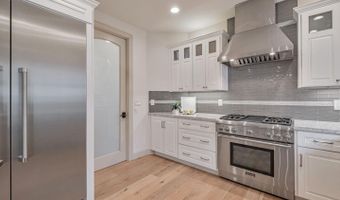505 Cliff Dr, Aptos, CA 95003