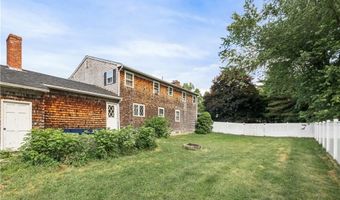 9 Plantation Dr, Cumberland, RI 02864