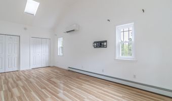 95 Yankee Ave, Bangor, ME 04401