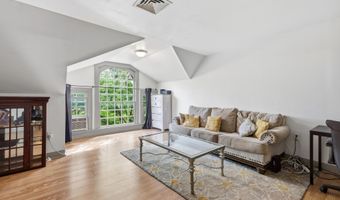 202 N 17TH St Apt D, Allentown, PA 18104