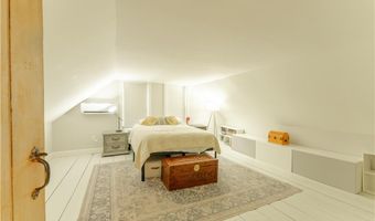 99 Highview Ave, Hopkinton, RI 02832