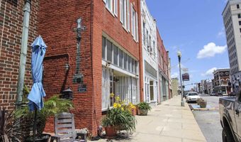 910 NOBLE St, Anniston, AL 36201