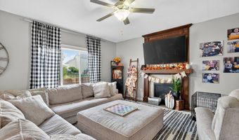 1205 S 12th St, Adel, IA 50003