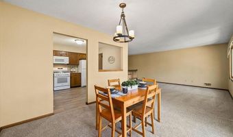 15769 Hayes Trl, Apple Valley, MN 55124