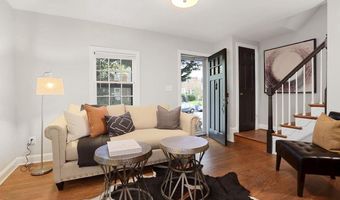 1033 N MONROE St, Arlington, VA 22201