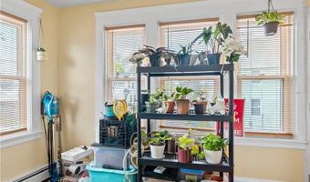 189 Smith St, Cranston, RI 02905