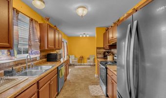 141 Chestnut St, Baxter, TN 38544