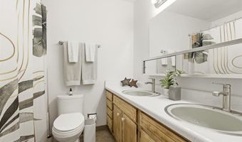 2260 Tasha Dr, Anchorage, AK 99502