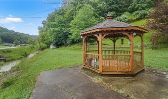 11 Birch Hollow Rd, Barboursville, WV 25504