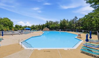 6124 OLD BRENTFORD Ct, Alexandria, VA 22310