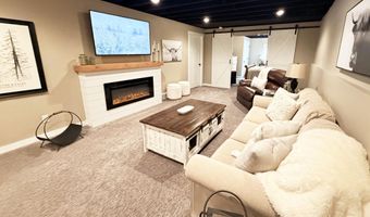 2626 SE 13th Ave, Aberdeen, SD 57401