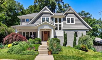 6430 KENHOWE Dr, Bethesda, MD 20817