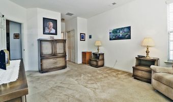 10 Vineyard Way, Barnegat, NJ 08005