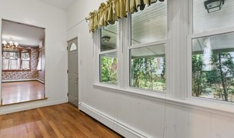 221 FRANKLIN St, Alburtis, PA 18011