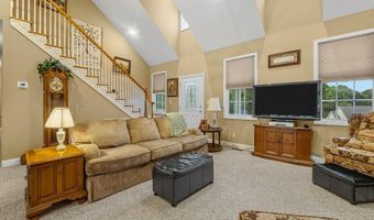 404 Shallowford Dr, Boiling Springs, SC 29316