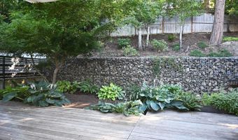 5 Scenic Dr, Ashland, OR 97520