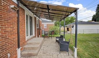 9952 Park Ave, Allen Park, MI 48101
