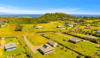 691 Auwaha St A, Haiku, HI 96708