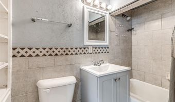 7007 NW 48th St, Bethany, OK 73008