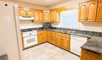 829 10th St NW, Arab, AL 35016