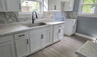 623 W 57th St, Ashtabula, OH 44004