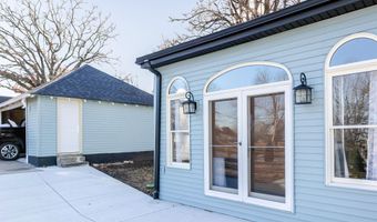 703 13th St, Auburn, NE 68305
