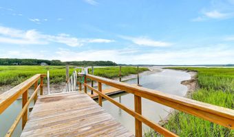 33 Fairway Dr, Bluffton, SC 29910