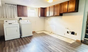 704 S Harrison St, Aberdeen, SD 57401
